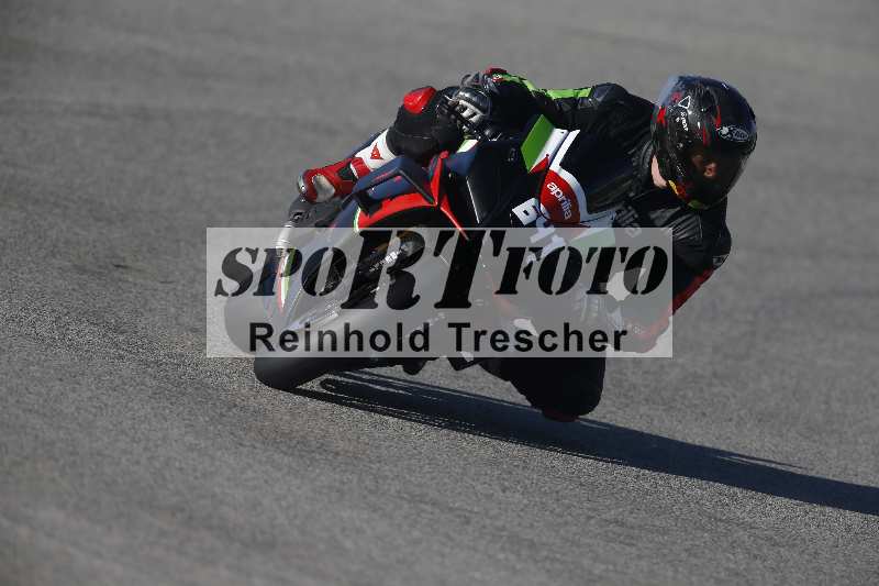 /Archiv-2024/02 29.01.-02.02.2024 Moto Center Thun Jerez/Gruppe gruen-green/641